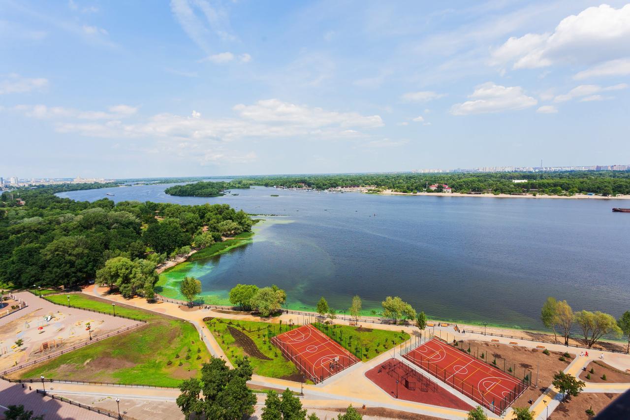 Stylish Views Apartments In The Parasol. Parus .Obolonskaya Embankment Kiev Dış mekan fotoğraf